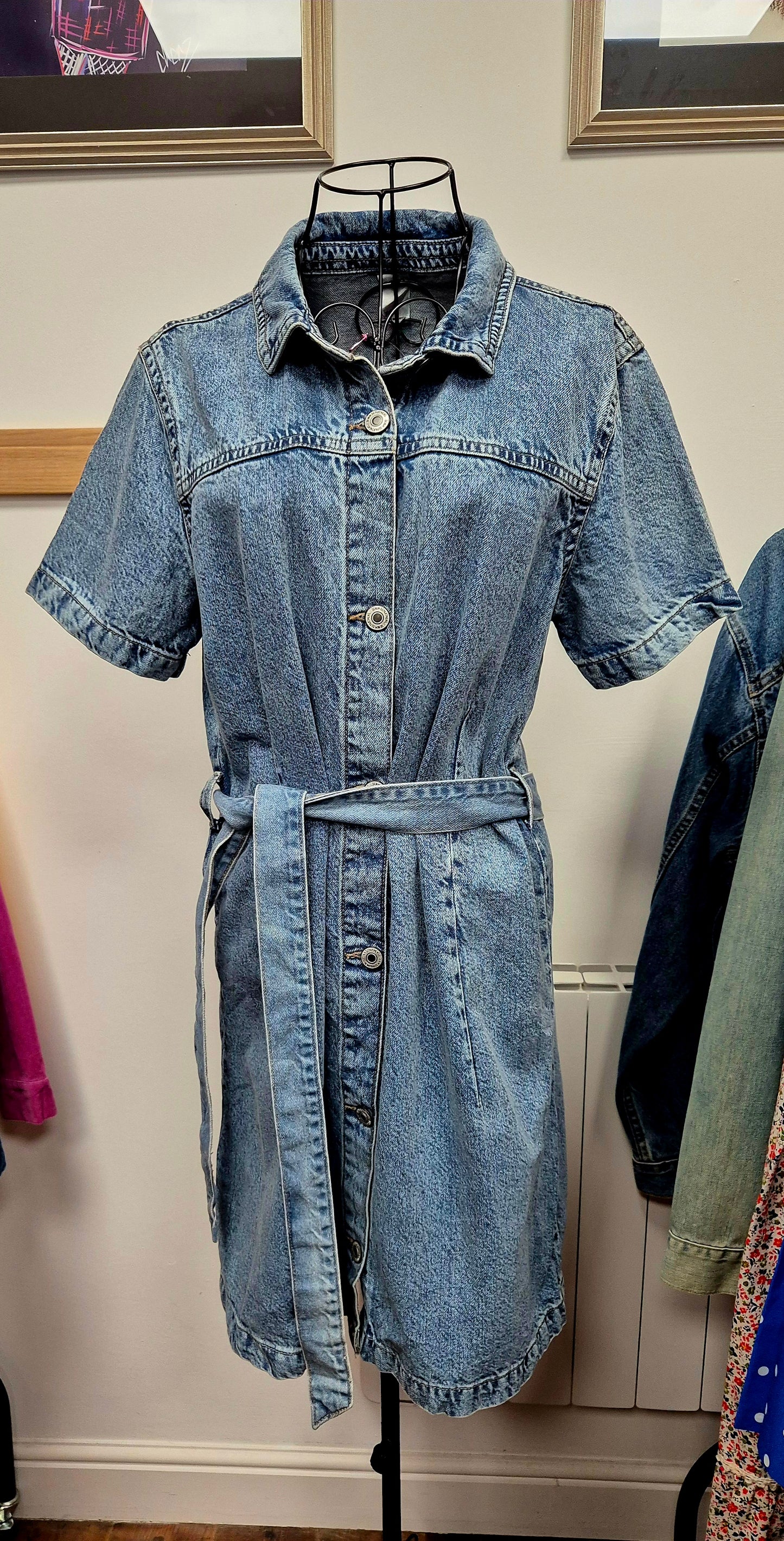 Lovely Vintage shirt denim dress with tie. Uk size 10