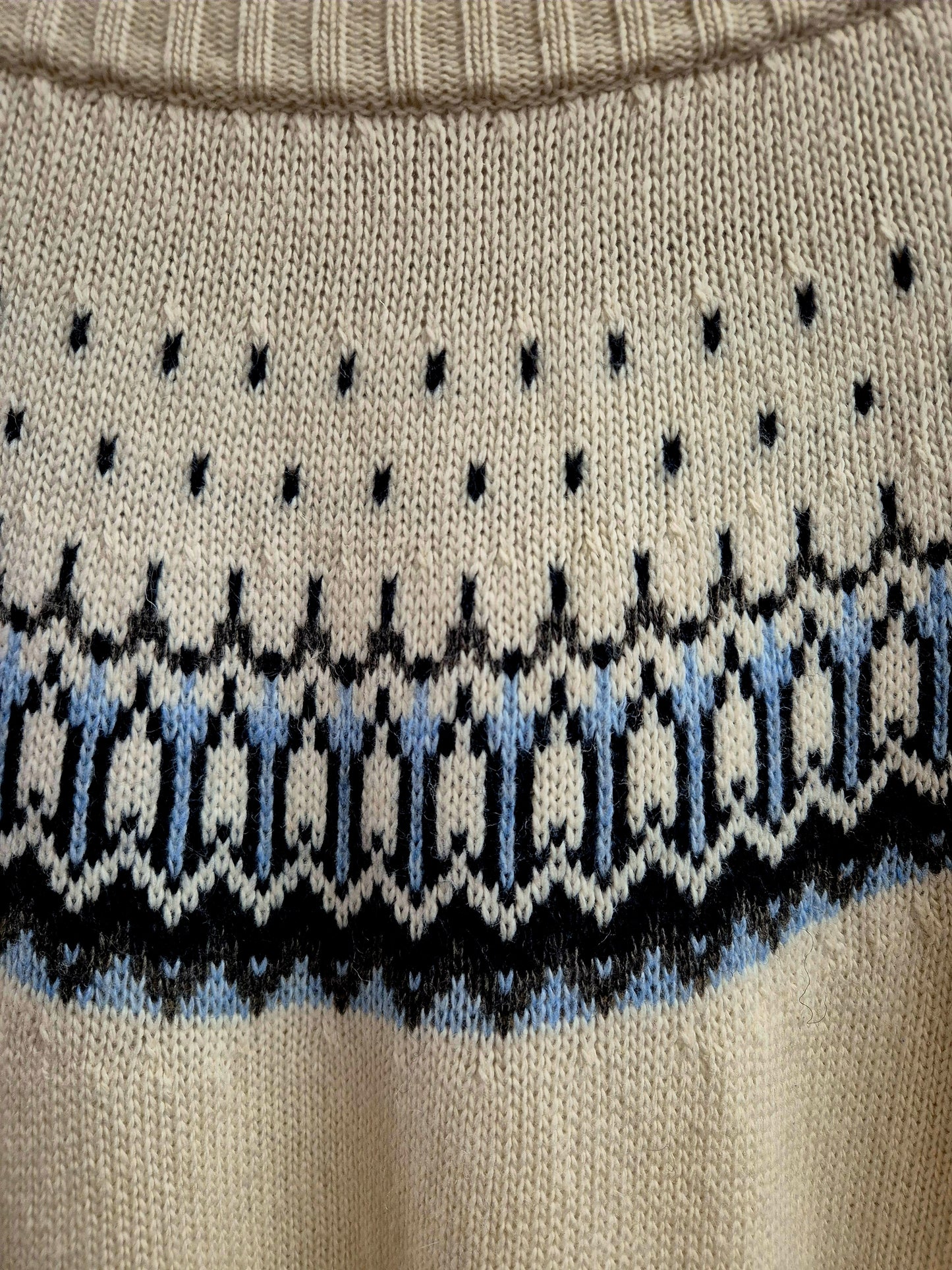 Cute Vintage Fair Isle jumper. Size 8/10