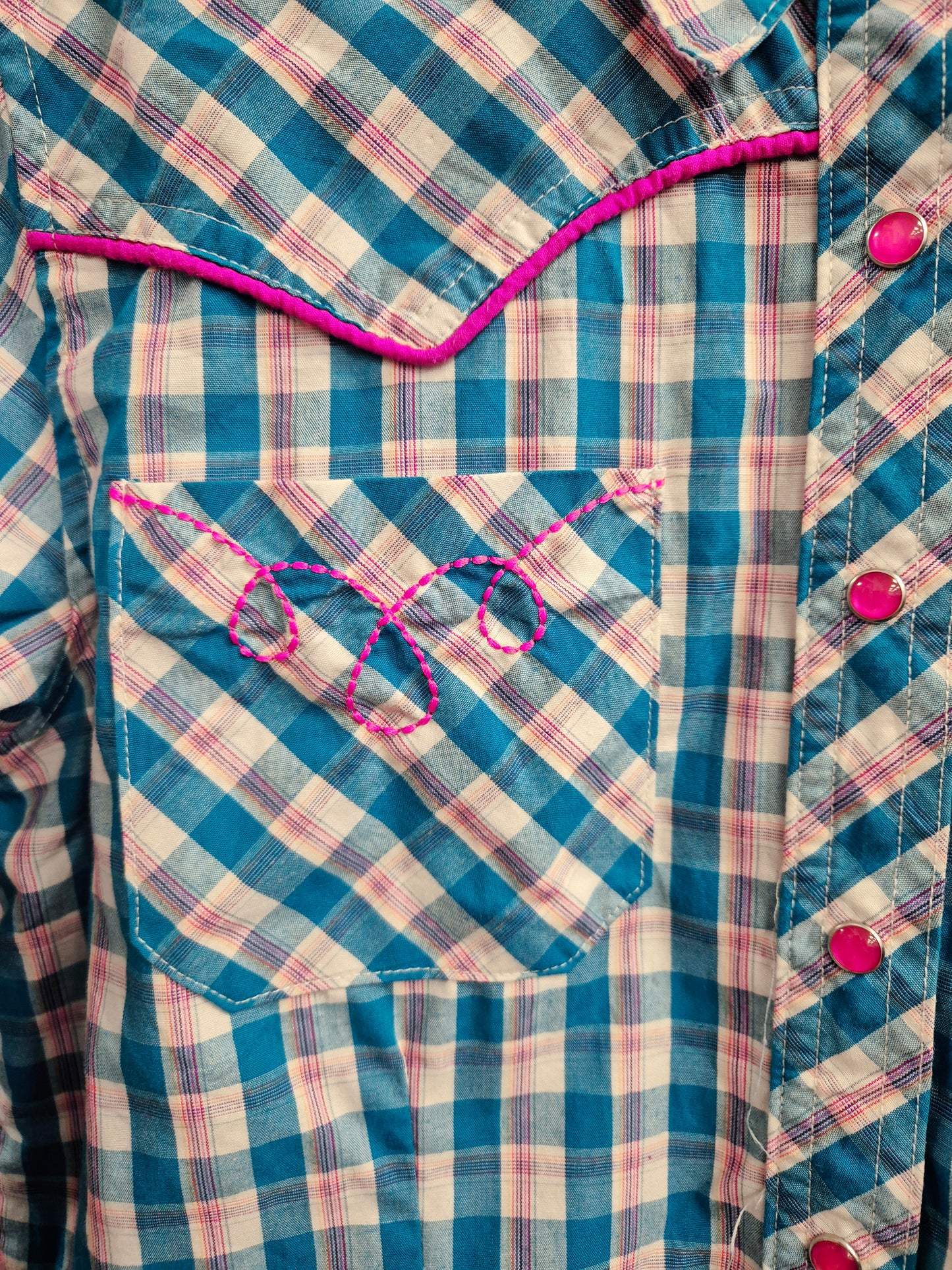 Vintage western shirt with hot pink detail. Unisex. Large