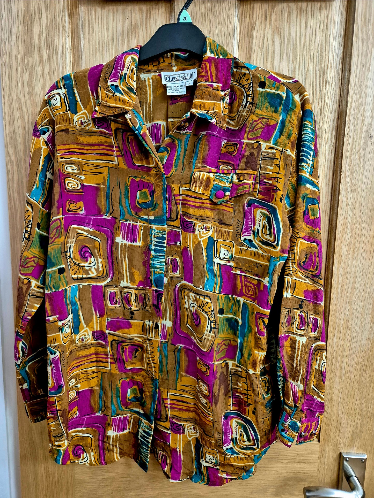 Vintage 1990s funky shirt. Size 12