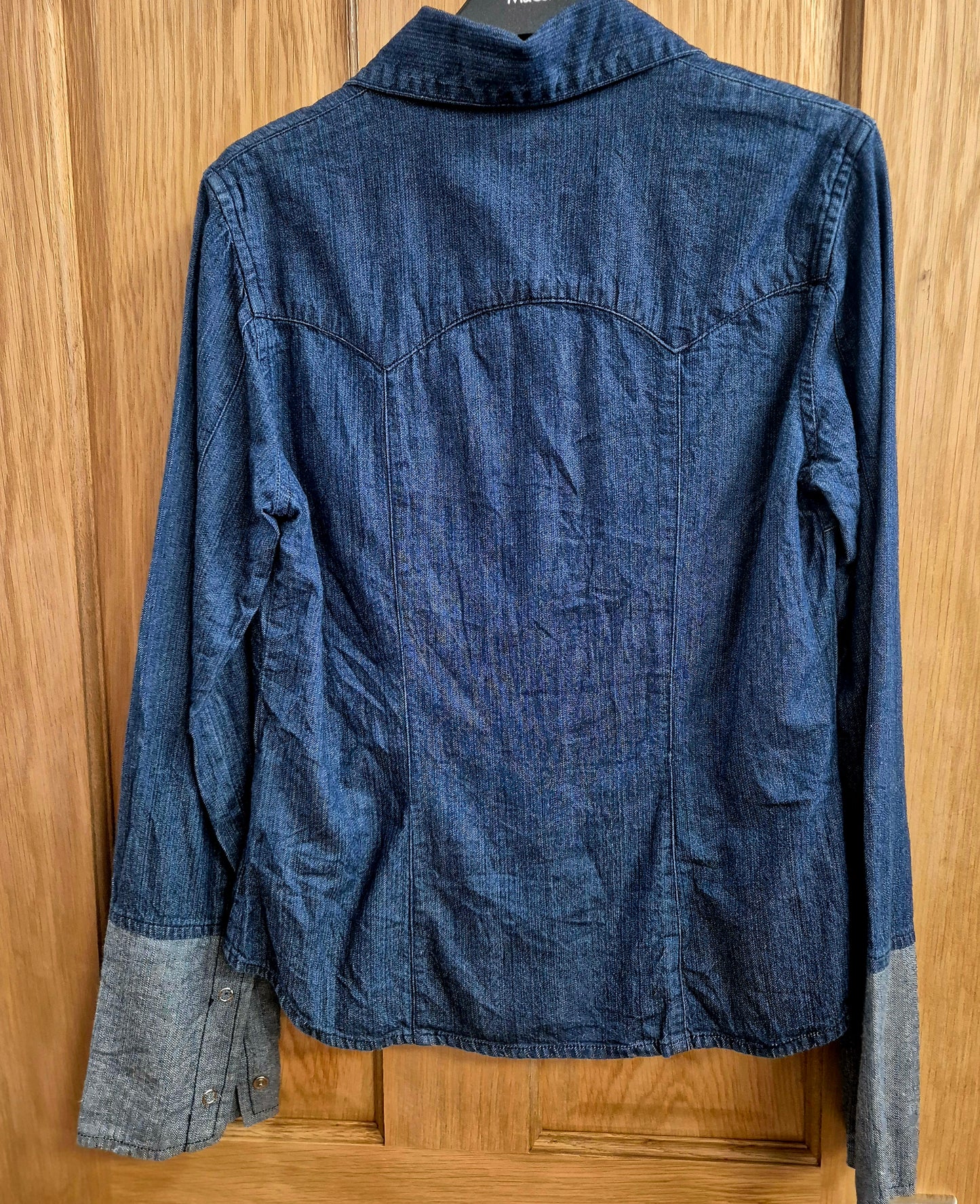 Lovely Vintage denim shirt size 8/10