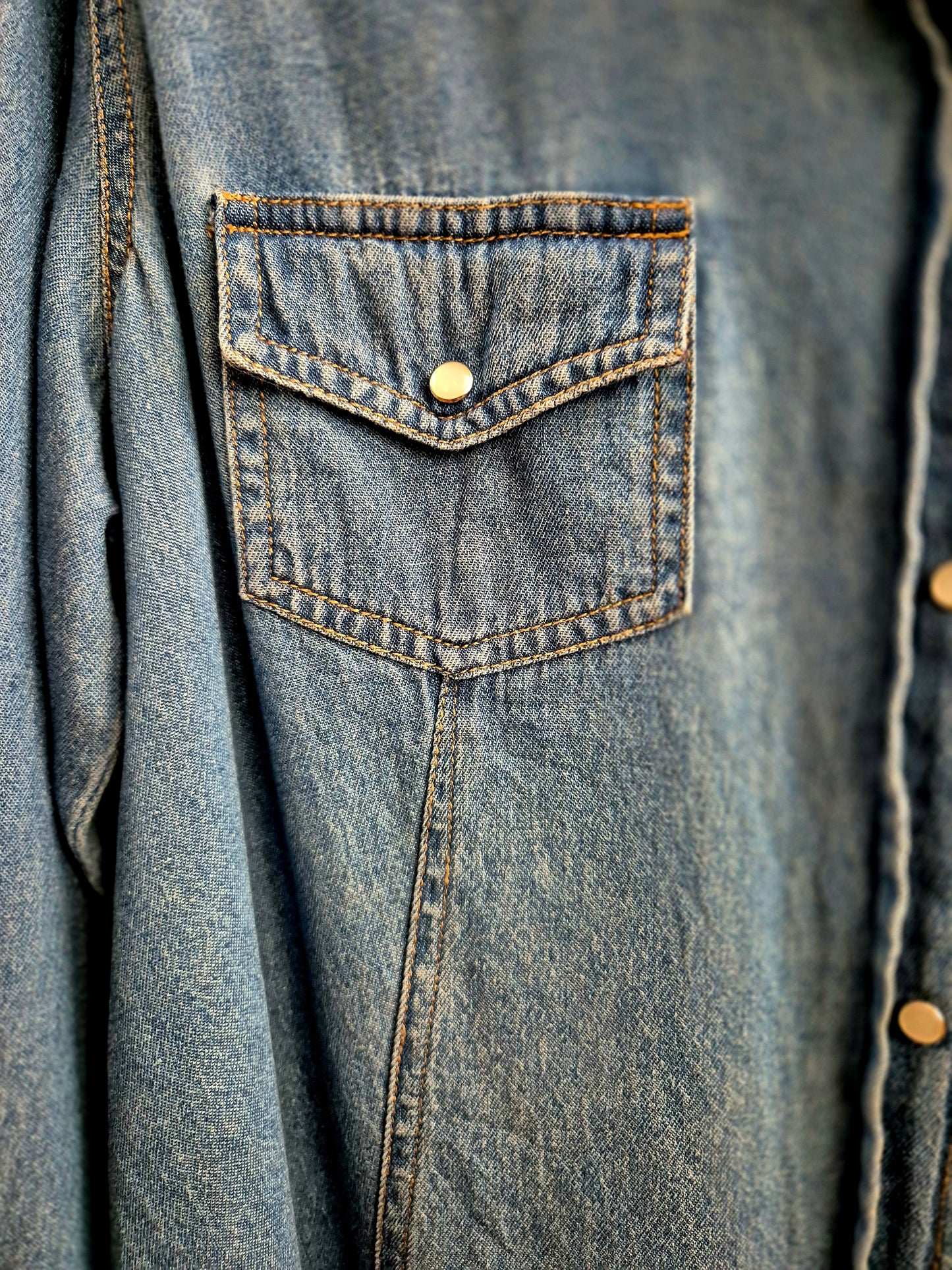 Vintage denim shirt. Size 14