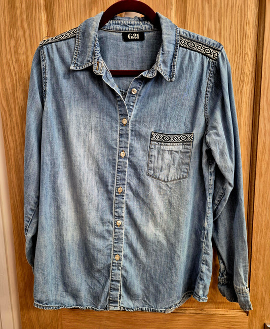 Vintage denim shirt. Size 12