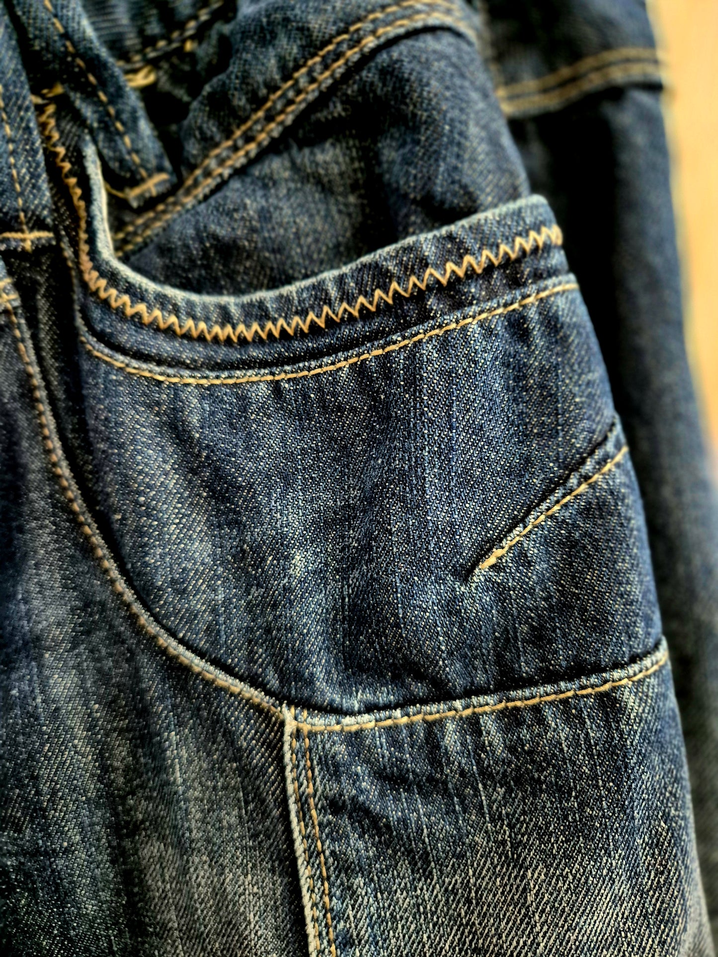 Vintage denim skirt with pockets. Size 12