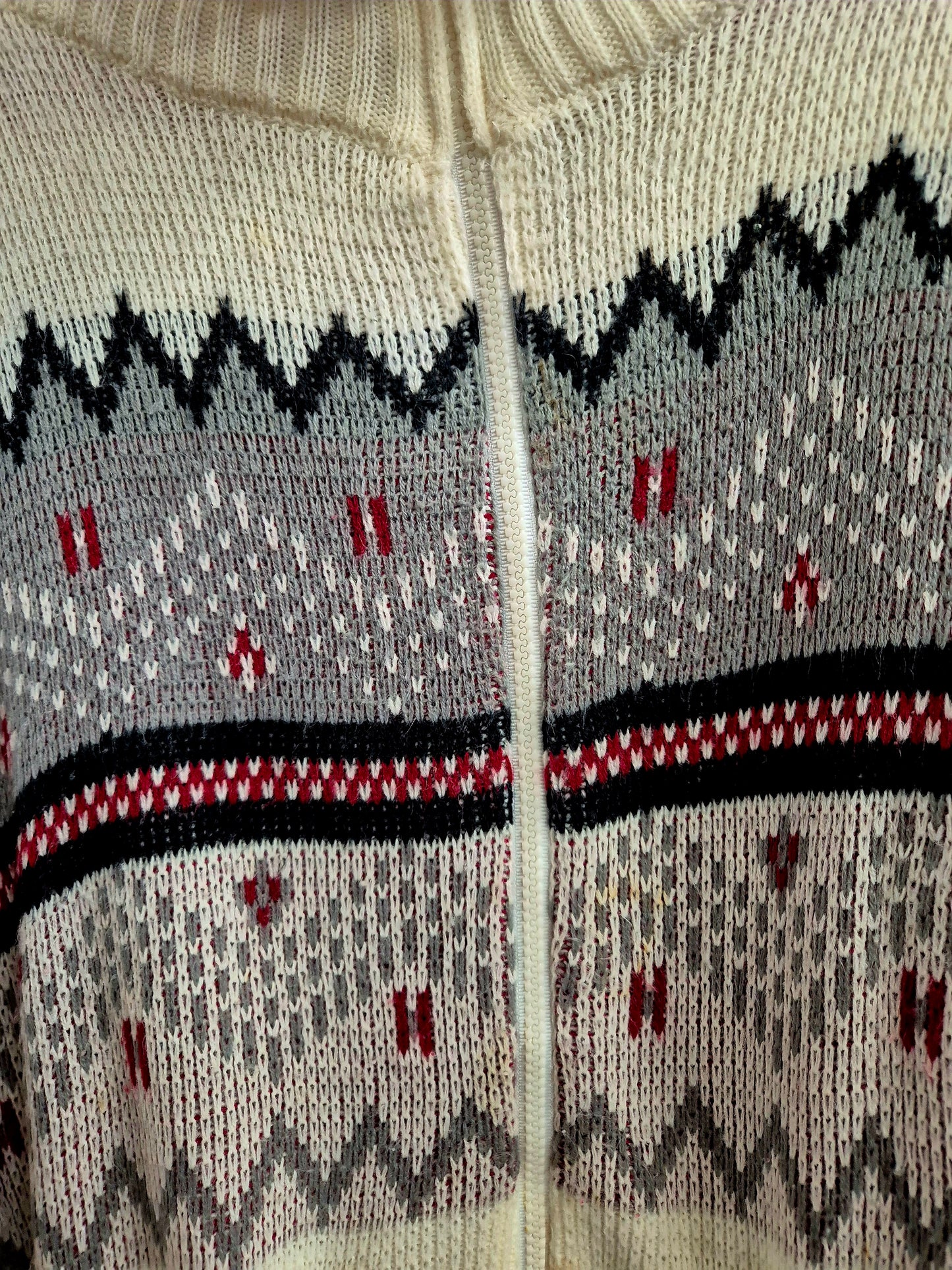 Vintage Mens Christmas cardigan in size xl