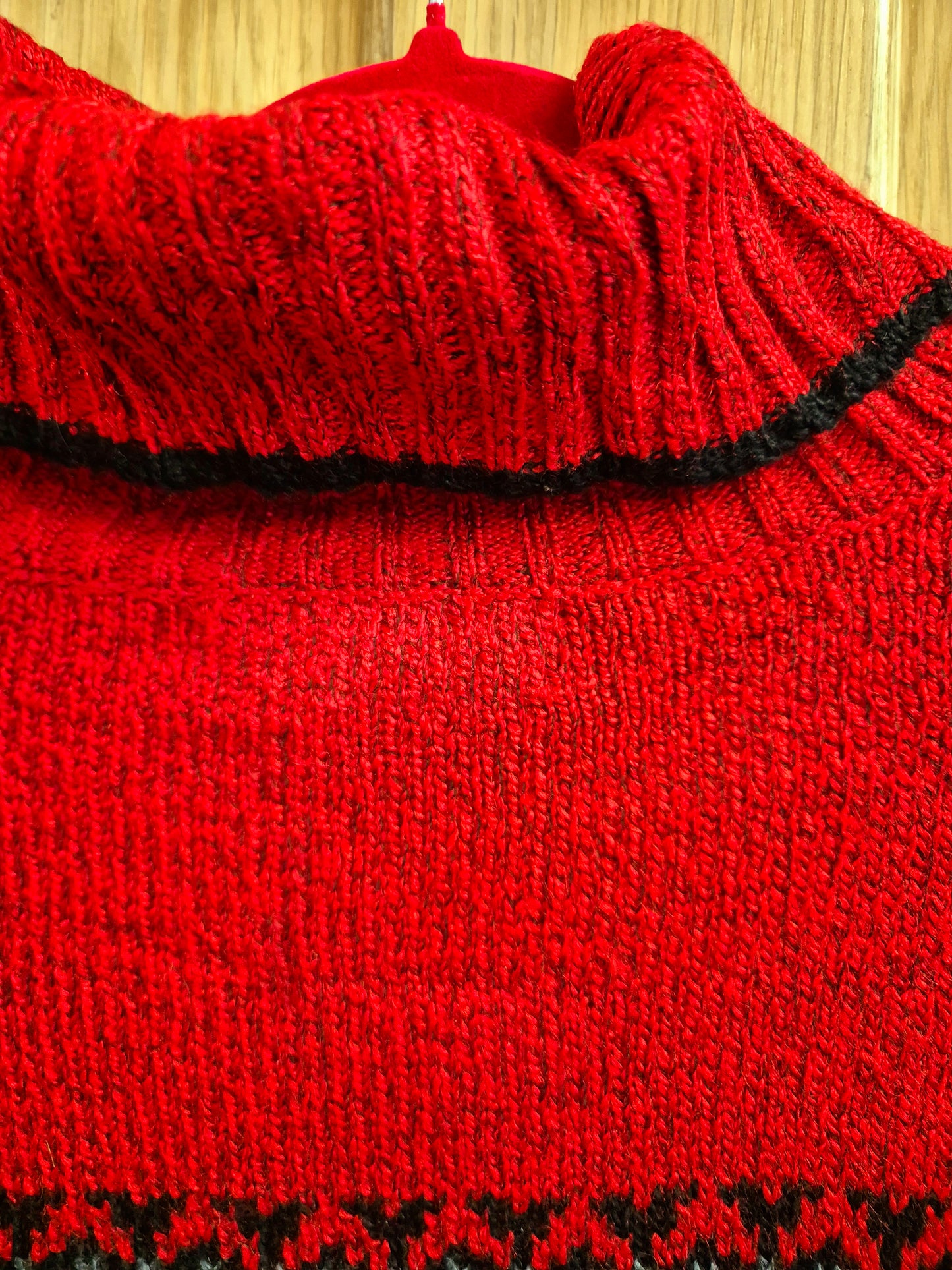 Vintage roll neck Christmas jumper. Size large