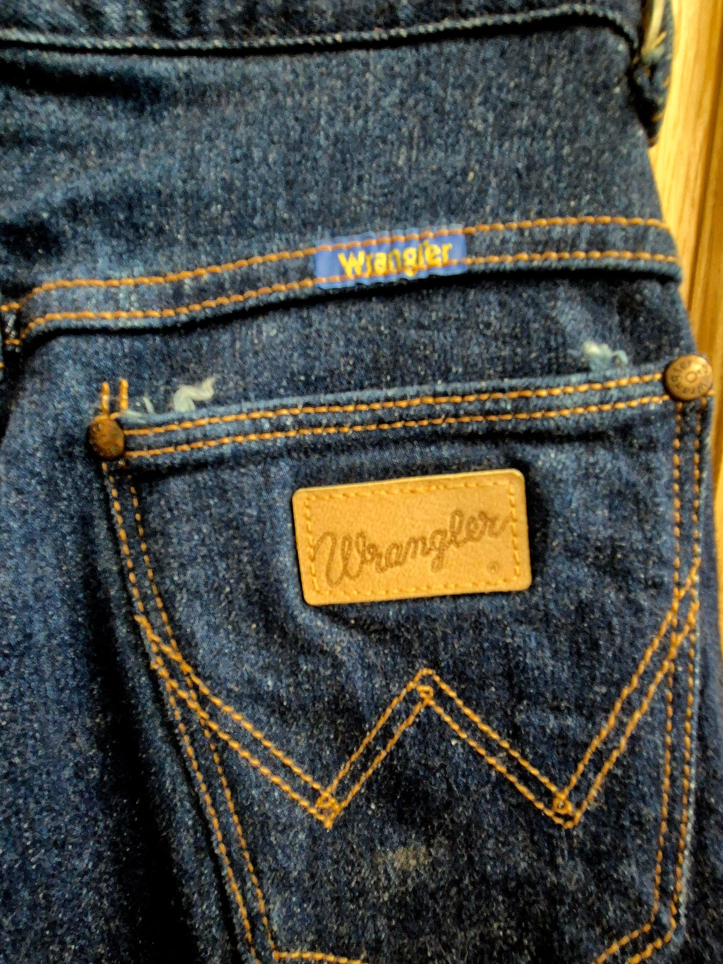 Vintage RARE made in Scotland wrangler jeans. 26 waist (uk size 8). High back pockets. In immaculate condition.