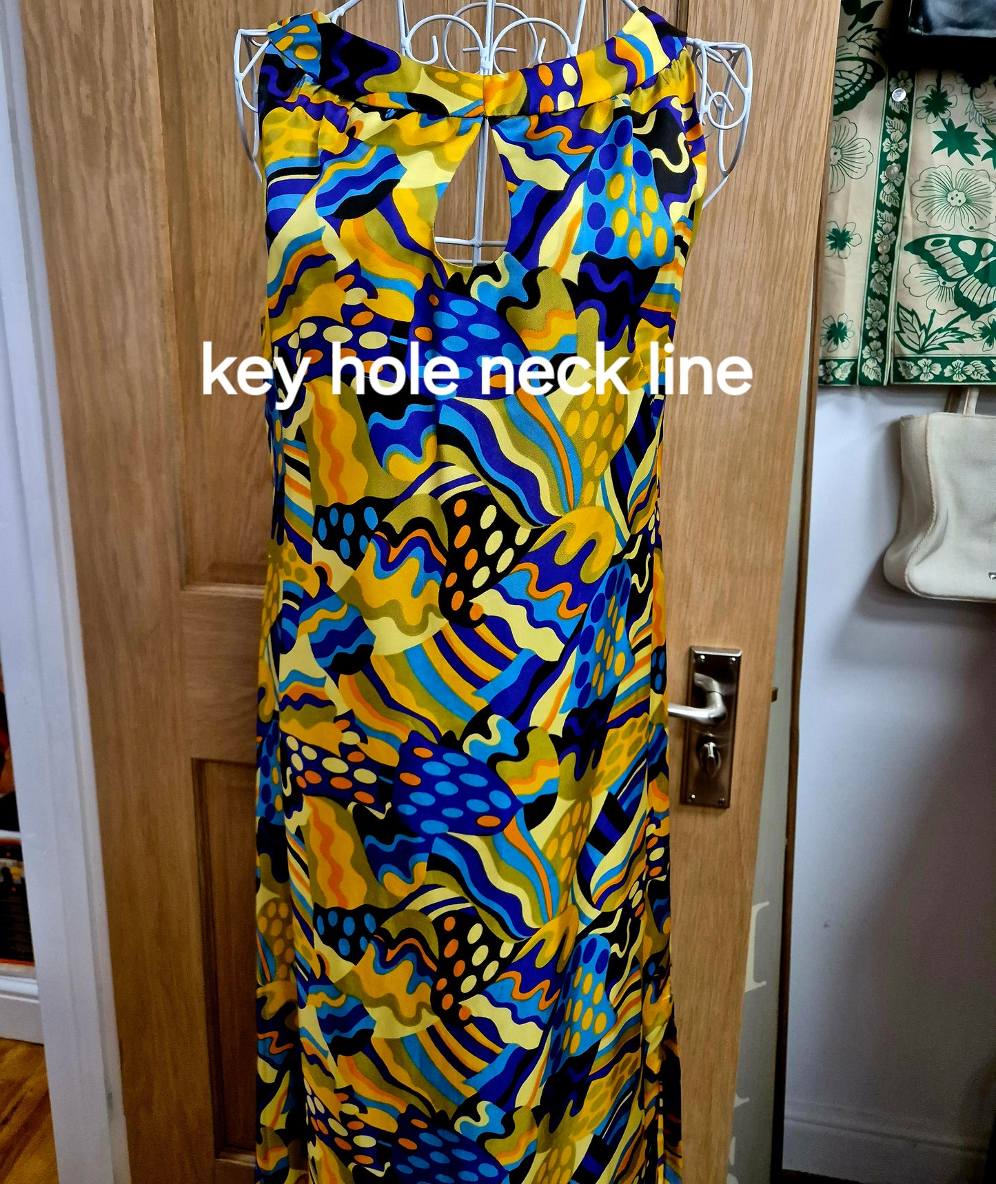 Vintage 1960s psychedelic maxi dress. In beautiful condition. Size 10