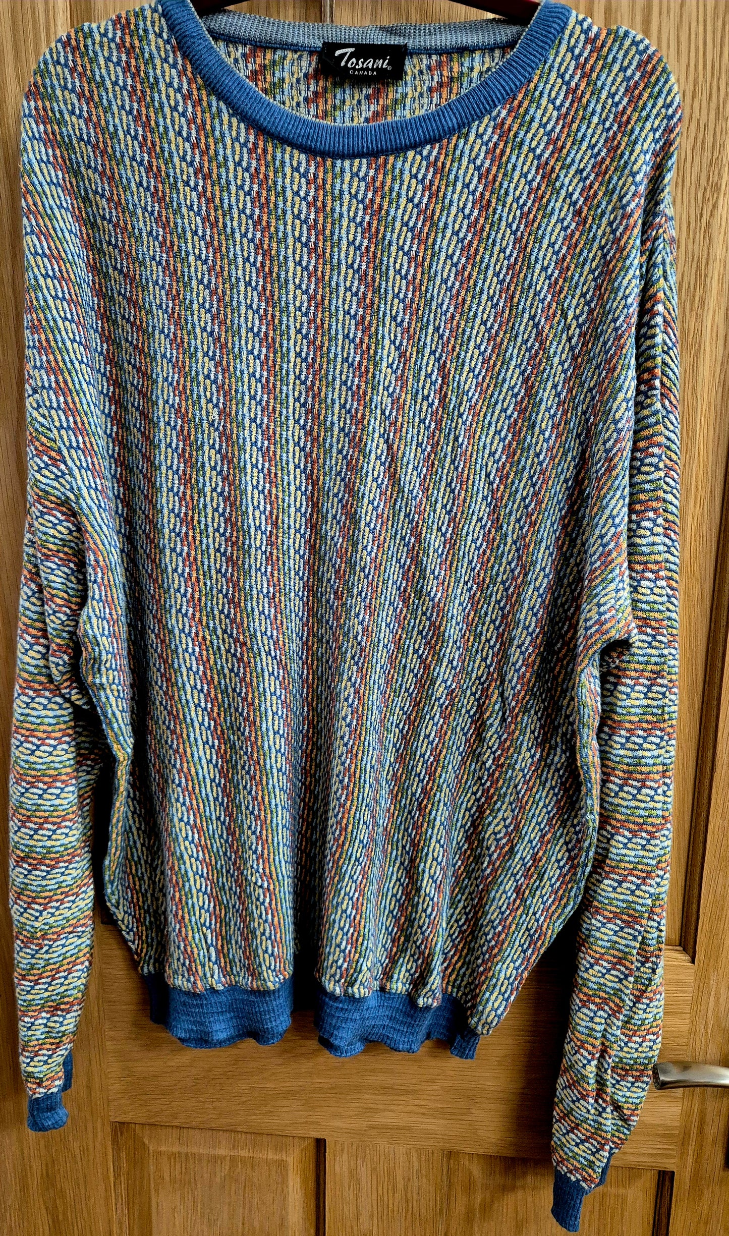 Vintage 90s Jumper. Very cool style & colours. Size L/xl