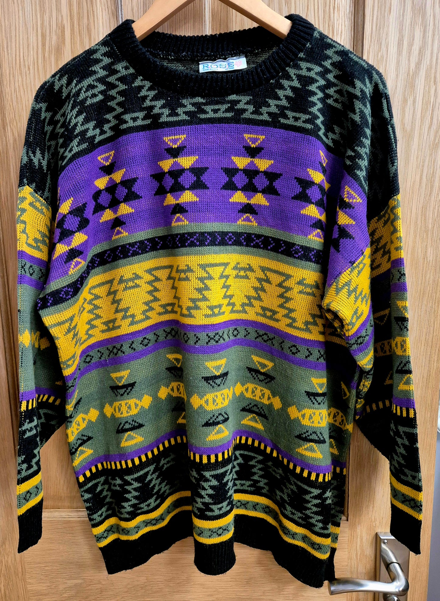 Stunning Vintage Jumper. Size L/XL